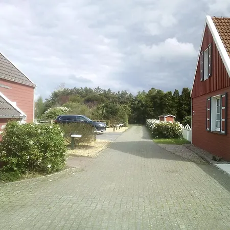 Kleine In Ruhiger Lage By Interhome *